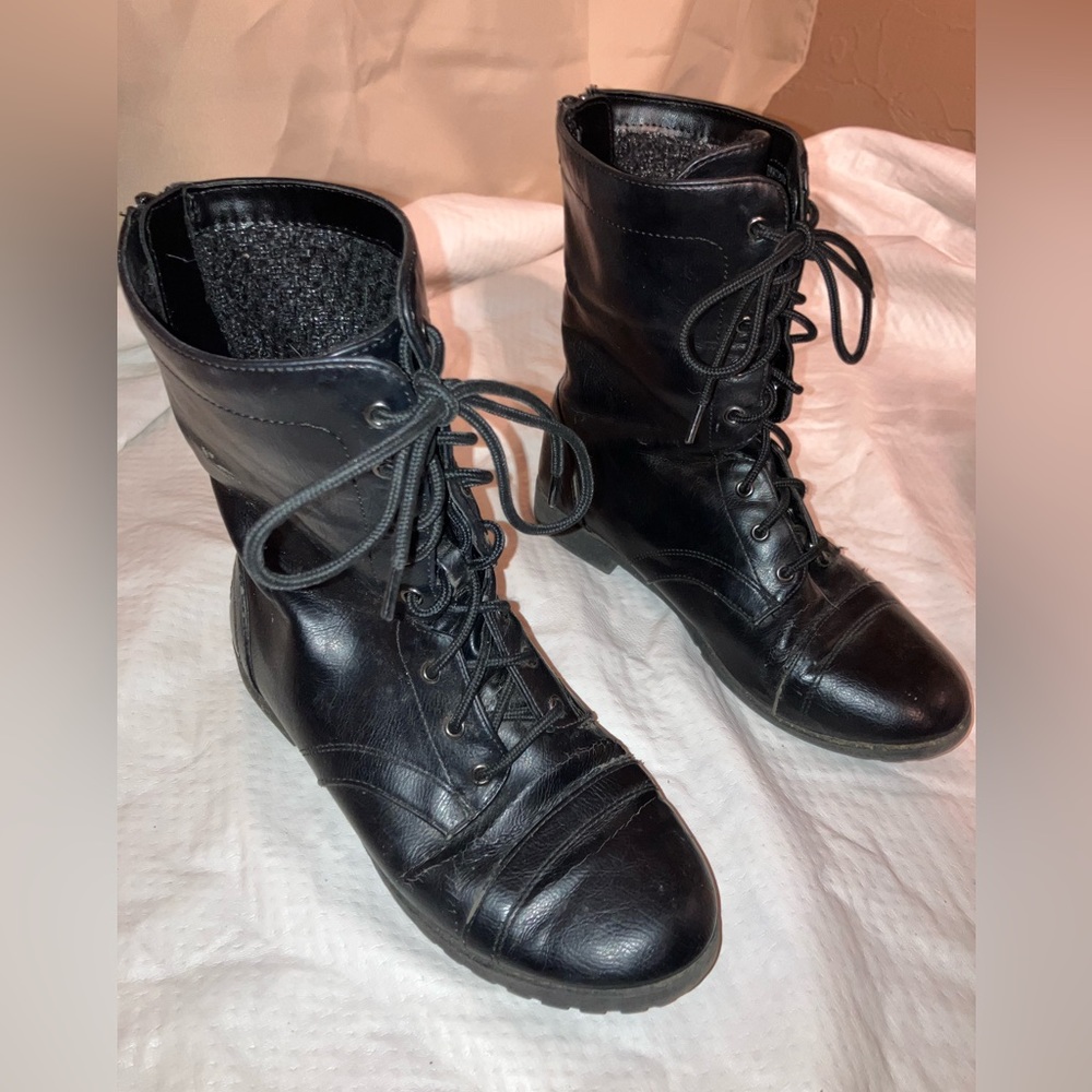 Black Boots